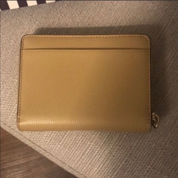 Hendri Bendel w57th wallet - Picture 2 of 3